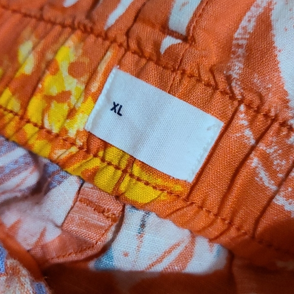 GAP Board Shorts - M, L, XL - Picture 9 of 9